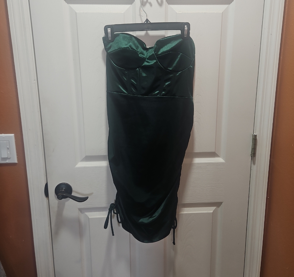 Fashion Nova Green Ruched Strapless Bodycon Dress
